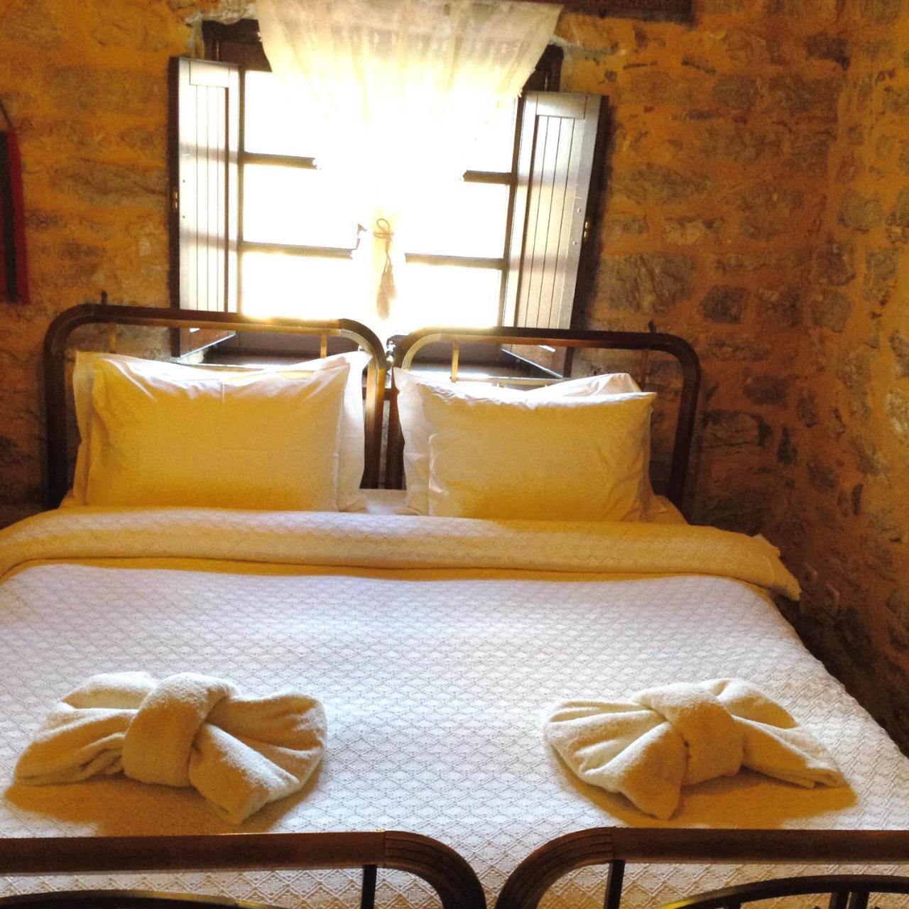 Proselinos Hotel Dimitsana Eksteriør billede