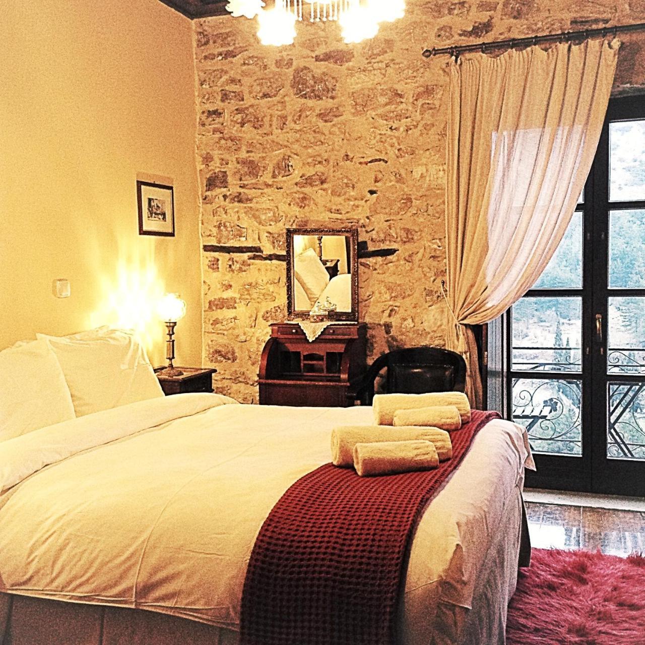 Proselinos Hotel Dimitsana Eksteriør billede